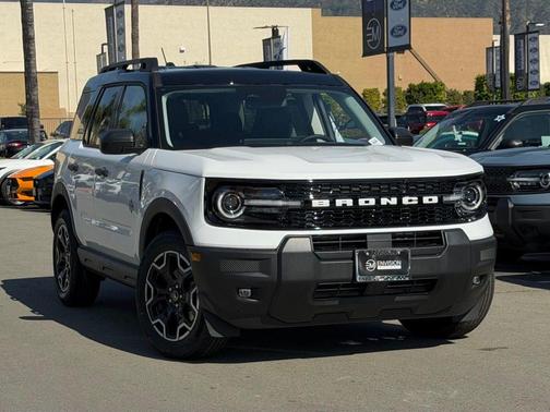 Oxford White 2026 Ford Bronco Sport Outer Banks