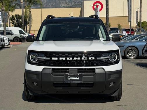 Oxford White 2026 Ford Bronco Sport Outer Banks