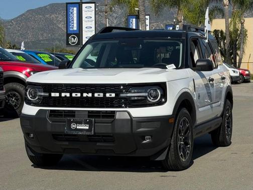 Oxford White 2026 Ford Bronco Sport Outer Banks