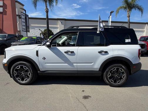Oxford White 2026 Ford Bronco Sport Outer Banks