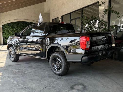 Shadow 2026 Ford Ranger XL