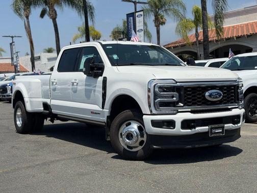 White Metallic 2026 Ford F-350 Platinum