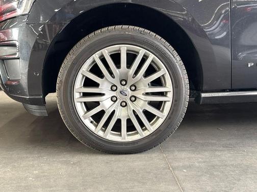 Gray Metallic 2024 Ford Expedition Max Platinum
