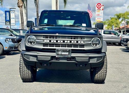 Shadow 2026 Ford Bronco Base
