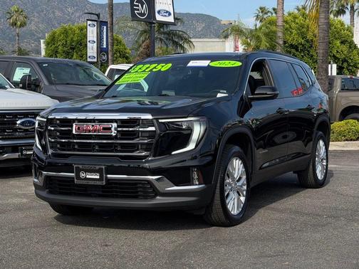 2024 GMC Acadia Elevation