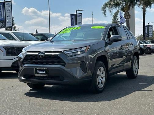 2023 Toyota RAV4 LE