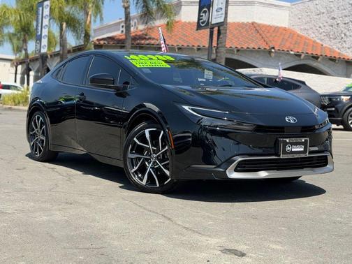 Midnight Black Metallic 2026 Toyota Prius Plug-In Hybrid XSE
