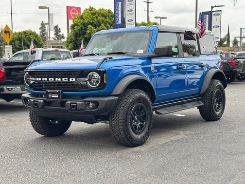 Blue Metallic 2026 Ford Bronco Big Bend