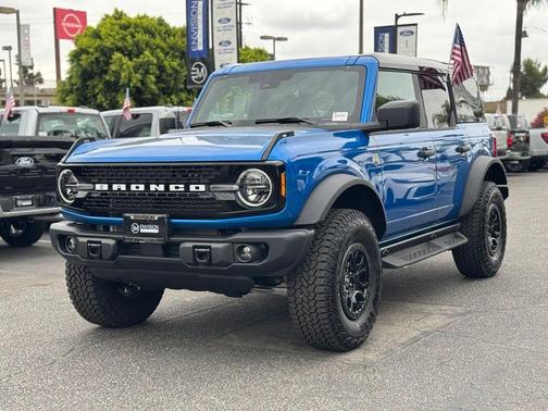 Blue Metallic 2026 Ford Bronco Big Bend