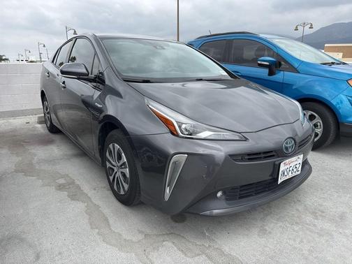 2020 Toyota Prius LE