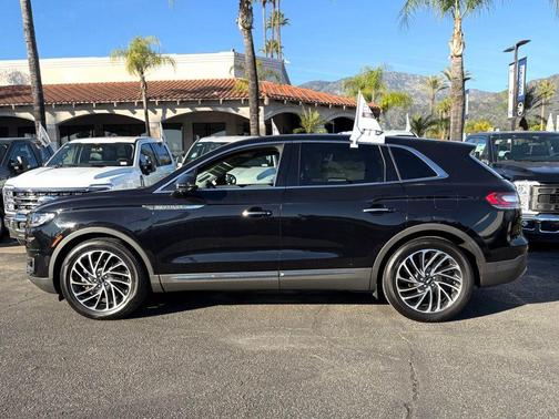 2019 Lincoln Nautilus Reserve