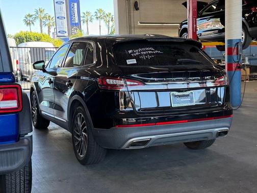 2019 Lincoln Nautilus Reserve