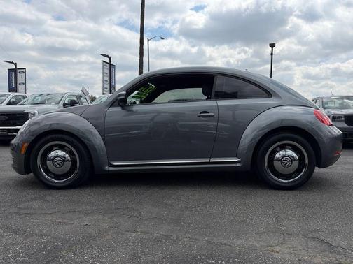 Black Uni 2013 Volkswagen Beetle 2.5L