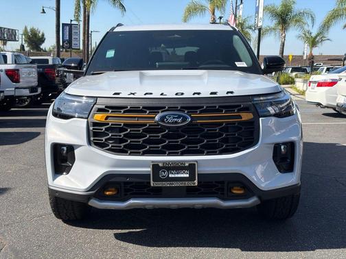White Metallic 2026 Ford Explorer Tremor