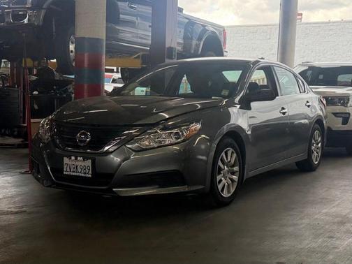 Gun Metallic 2016 Nissan Altima 2.5 S