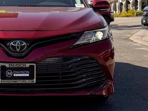 2019 Toyota Camry LE