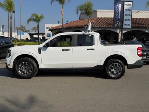 Oxford White 2026 Ford Maverick XLT