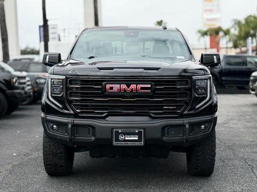 2024 GMC Sierra 1500 AT4X