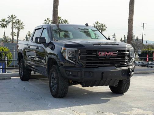 2024 GMC Sierra 1500 AT4X