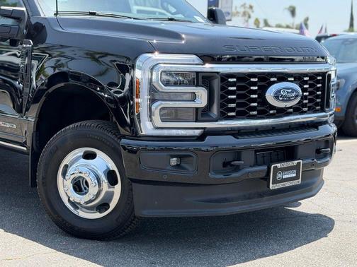 Black Metallic 2026 Ford F-350 Platinum