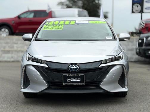 2022 Toyota Prius Prime XLE