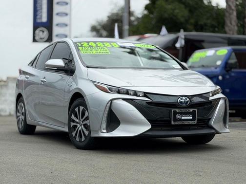 2022 Toyota Prius Prime XLE