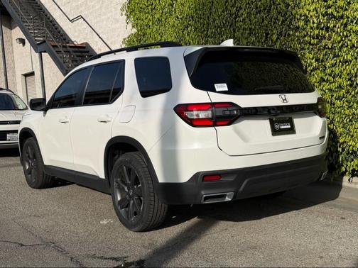 2025 Honda Pilot Sport