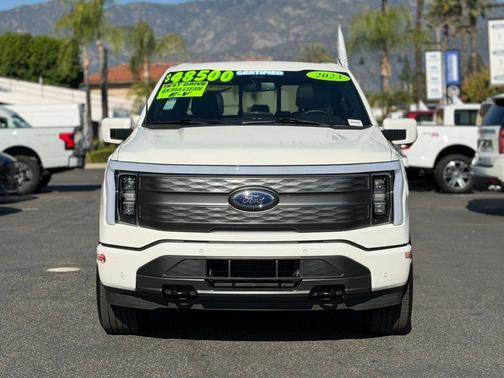 2023 Ford F-150 Lightning LARIAT