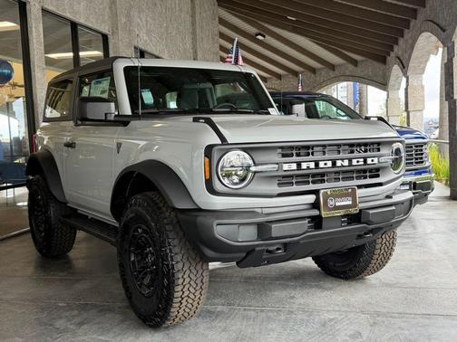 Avalanche 2026 Ford Bronco Base