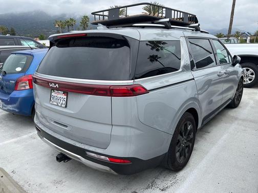 2024 Kia Carnival SX