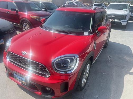 Chili Pepper Red 2024 MINI Countryman Cooper S