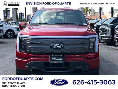 2025 Ford F-150 Lightning LARIAT