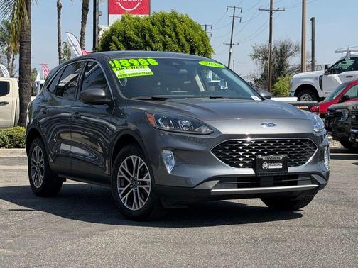 Gray Metallic 2022 Ford Escape SEL
