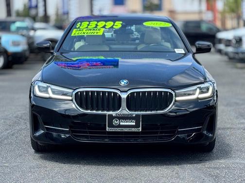 2022 BMW 530 i