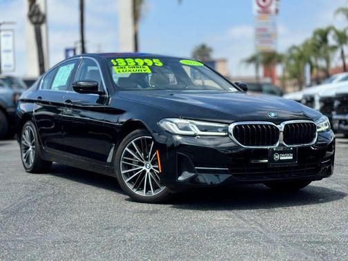 2022 BMW 530 i