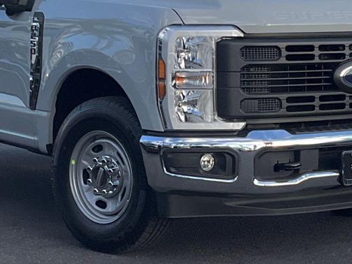 Avalanche 2026 Ford F-250 XL