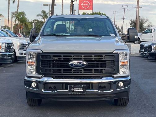Avalanche 2026 Ford F-250 XL