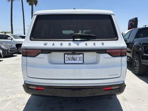 Bright White Clearcoat 2024 Jeep Wagoneer L Series II