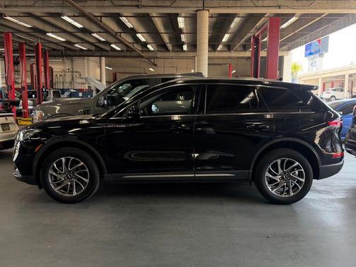 Black Metallic 2022 Lincoln Corsair Standard