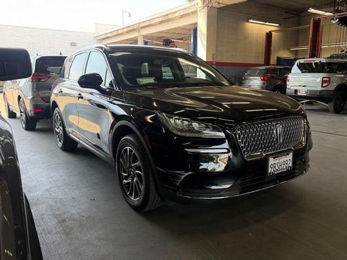 Black Metallic 2022 Lincoln Corsair Standard