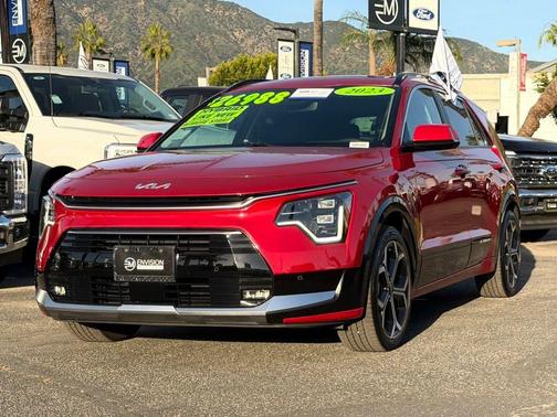2023 Kia Niro SX Touring