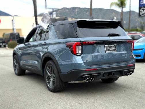 Vapor Blue 2026 Ford Explorer ST