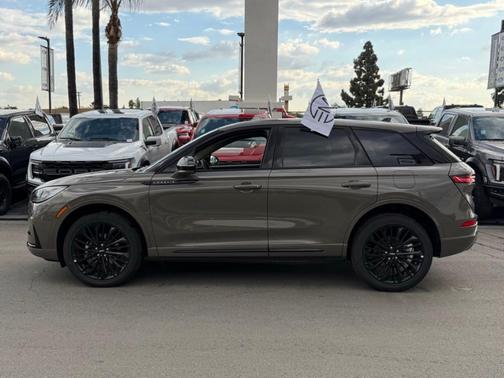 2025 Lincoln Corsair Premiere