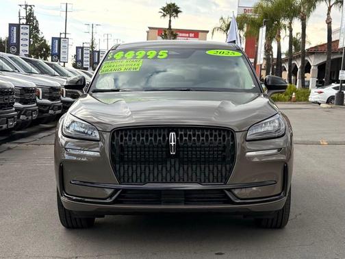 2025 Lincoln Corsair Premiere