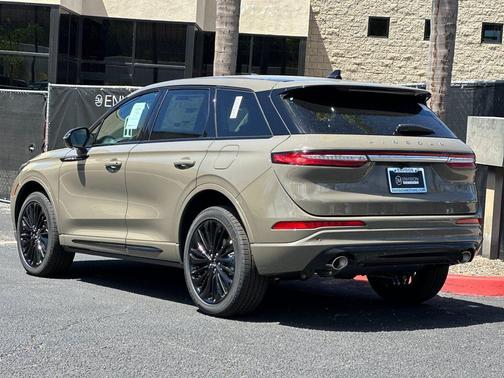 2025 Lincoln Corsair Premiere