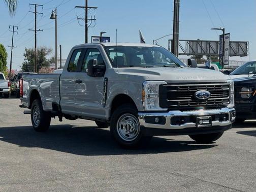 Avalanche 2026 Ford F-250 XL