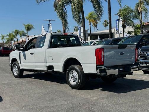 Avalanche 2026 Ford F-250 XL
