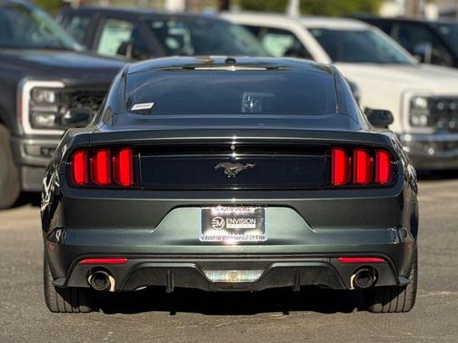 2016 Ford Mustang EcoBoost Premium