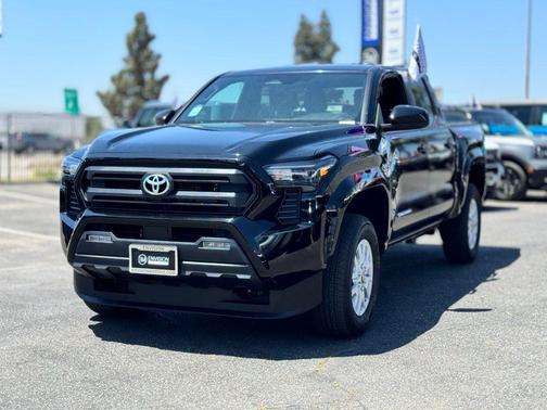 2024 Toyota Tacoma SR5