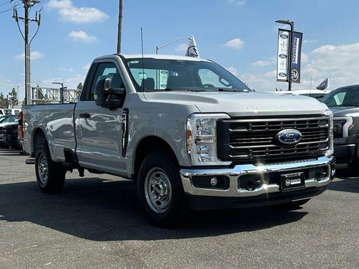 Avalanche 2026 Ford F-250 XL